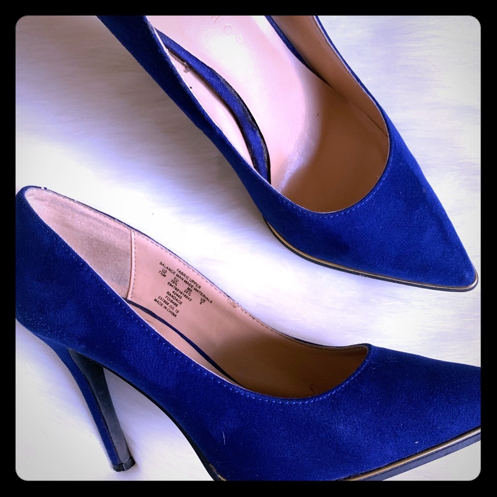 Blue velour shoes